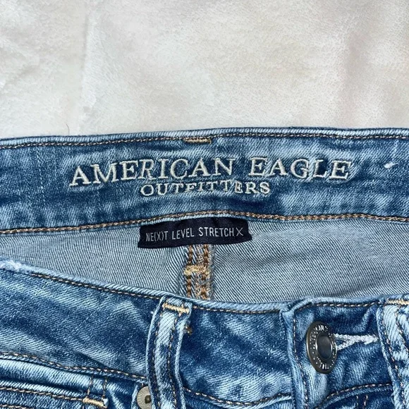 American Eagle Jean Shorts - Picture 4 of 5
